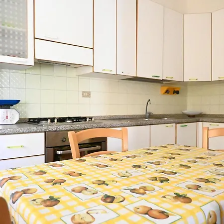 P061 - Porto Recanati, Ampio E Comodo Quadrilocale Vicino Al Mare Porto Recanati